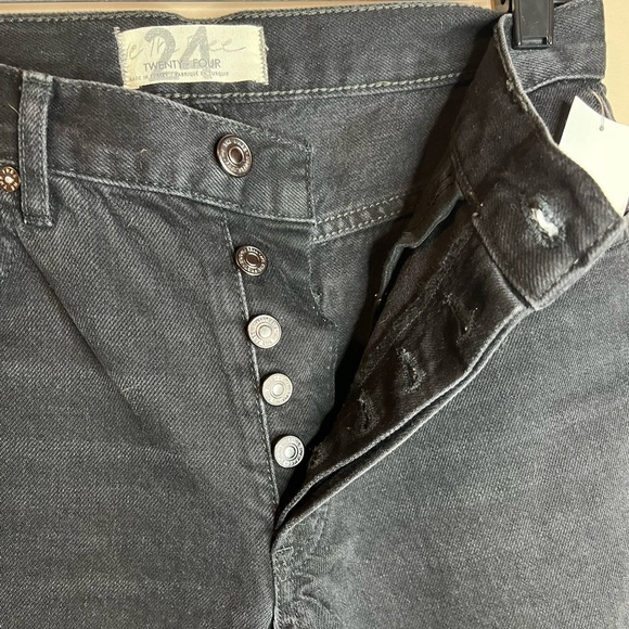 NWOT Free People We The Free Maggie Straight Distressed Jeans - Picture 4 of 10